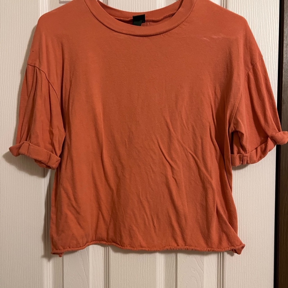 Women’s cropped t-shirt